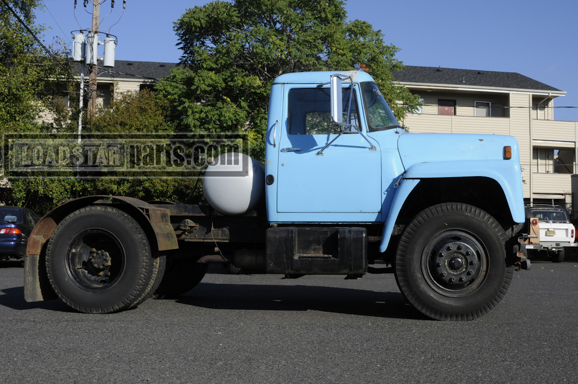 International Harvester Loadstar 1977 loadstar 1800 side